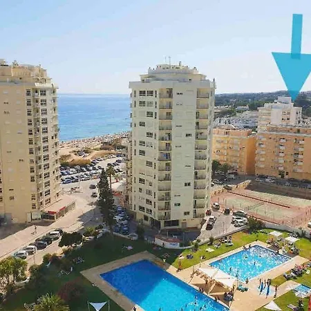 Live, Work And Relax Near Armação de Pêra