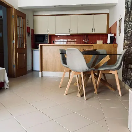 Live, Work And Relax Near Apartment Armacao de Pera