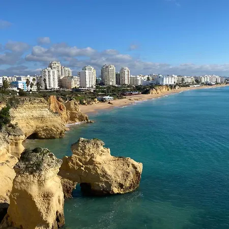 Live, Work And Relax Near * Armação de Pêra
